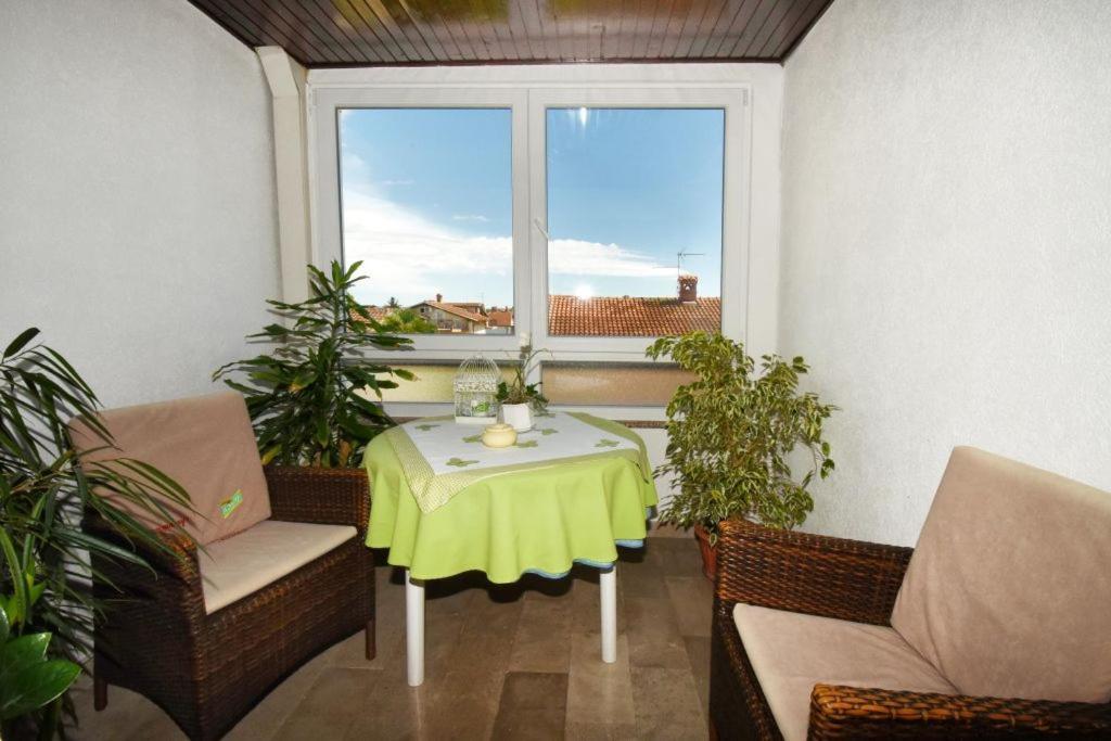 Apartments And Rooms Branka Новиград Екстериор снимка